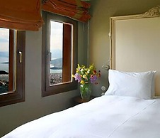 Archontika Karamarlis