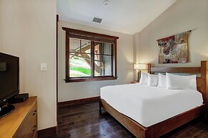 One Ski Hill Place, A RockResort