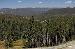 One Ski Hill Place, A RockResort