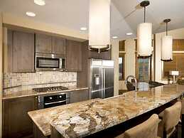 One Ski Hill Place, A RockResort