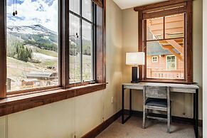 One Ski Hill Place, A RockResort