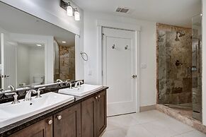 One Ski Hill Place, A RockResort