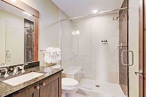 One Ski Hill Place, A RockResort