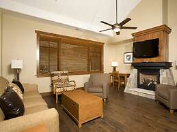 One Ski Hill Place, A RockResort