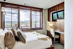 One Ski Hill Place, A RockResort