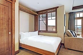 One Ski Hill Place, A RockResort