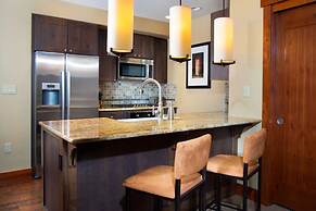 One Ski Hill Place, A RockResort