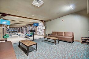 One Ski Hill Place, A RockResort