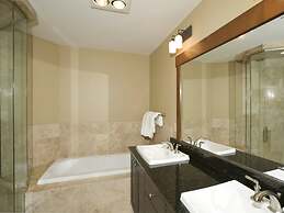 One Ski Hill Place, A RockResort