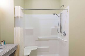 Wingate by Wyndham Lake Charles Casino Area