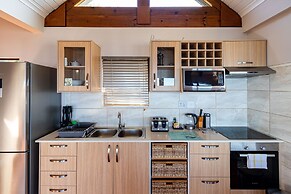 Boardwalk Lodge - self-catering