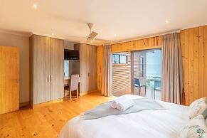 Boardwalk Lodge - self-catering