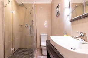 Boardwalk Lodge - self-catering