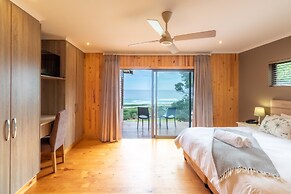 Boardwalk Lodge - self-catering