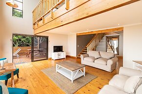 Boardwalk Lodge - self-catering