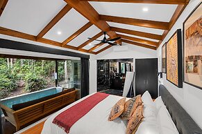 Narrows Escape Rainforest Retreat