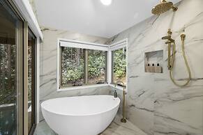 Narrows Escape Rainforest Retreat