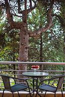 Anastazia Luxury Suites & Rooms