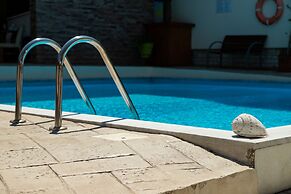 Anastazia Luxury Suites & Rooms