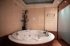 Anastazia Luxury Suites & Rooms