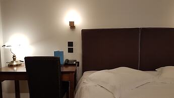 Anastazia Luxury Suites & Rooms