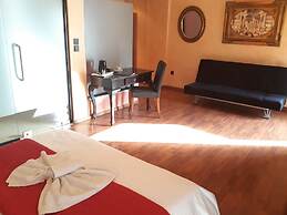 Anastazia Luxury Suites & Rooms