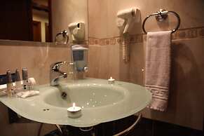 Anastazia Luxury Suites & Rooms