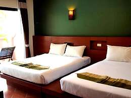 Fanari Khaolak Resort - Courtyard Zone