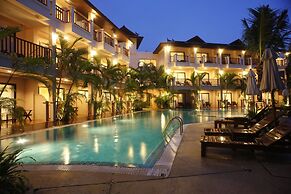 Fanari Khaolak Resort - Courtyard Zone