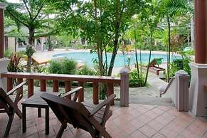 Fanari Khaolak Resort - Courtyard Zone
