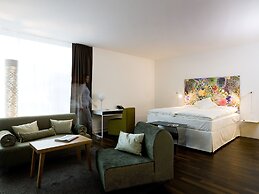 City Garden Hotel