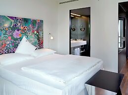City Garden Hotel