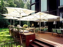 City Garden Hotel
