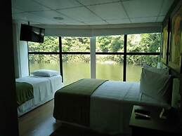 Uiara Amazon Resort