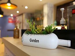 ibis Nanjing Zhonghua