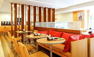ibis Nanjing Zhonghua