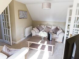 Cricketfield House - Guest House