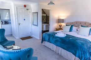 Cricketfield House - Guest House