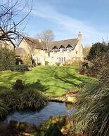 Cricketfield House - Guest House