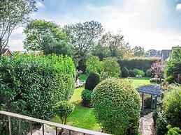 Cricketfield House - Guest House