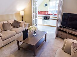 Cricketfield House - Guest House