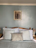 The Belmont Hotel