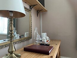 The Belmont Hotel