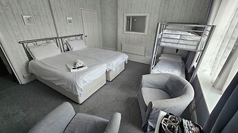 Bowie's Lodge