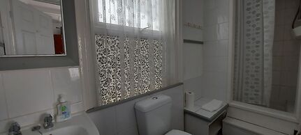 Bowie's Lodge