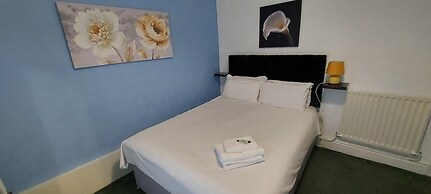 Bowie's Lodge