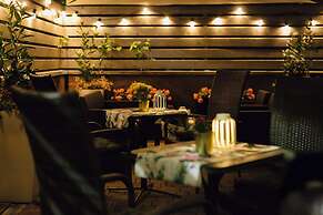 Liv'Inn Aparthotel