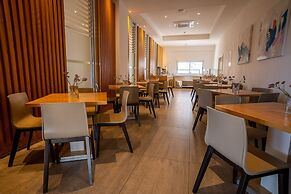 Vrachia Beach Hotel & Suites - Adults only