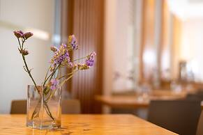 Vrachia Beach Hotel & Suites - Adults only