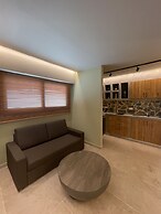 Vrachia Beach Hotel & Suites - Adults only